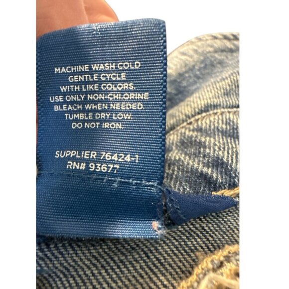 Arizona Jean Co Distressed Denim Jacket Floral Embroidered Lace Inserts Med EUC - Picture 8 of 8